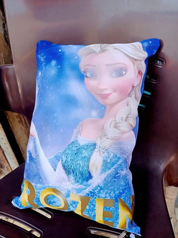 Rozen Pillow Size 11x15 with filling